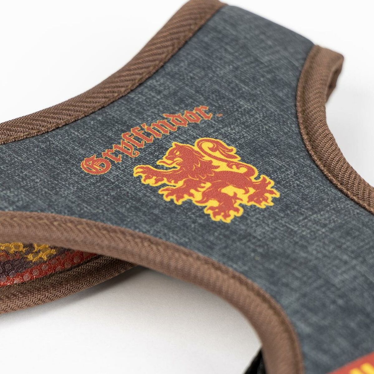 V5H393FB6370F92E68C5A5D6C922099C408R6466573P4